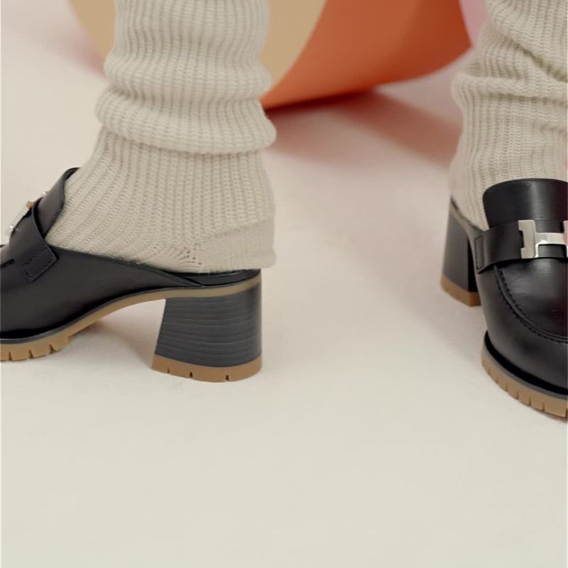 シックかつカジュアルなルックに最適HermesFlore 60ミュール Flore 60 mule | Hermès Finland